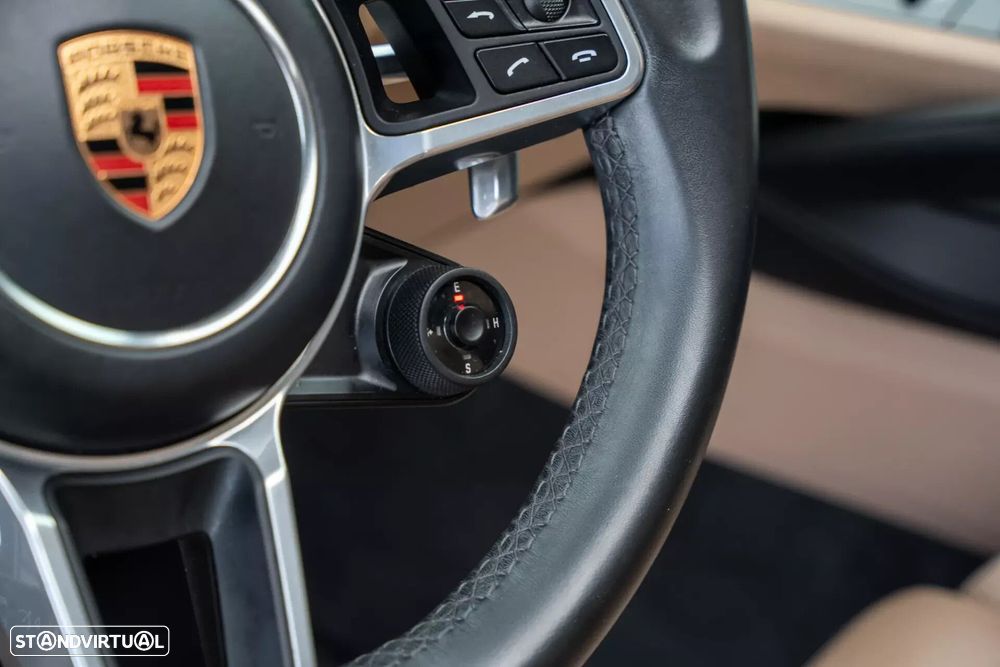 Porsche Cayenne - 11