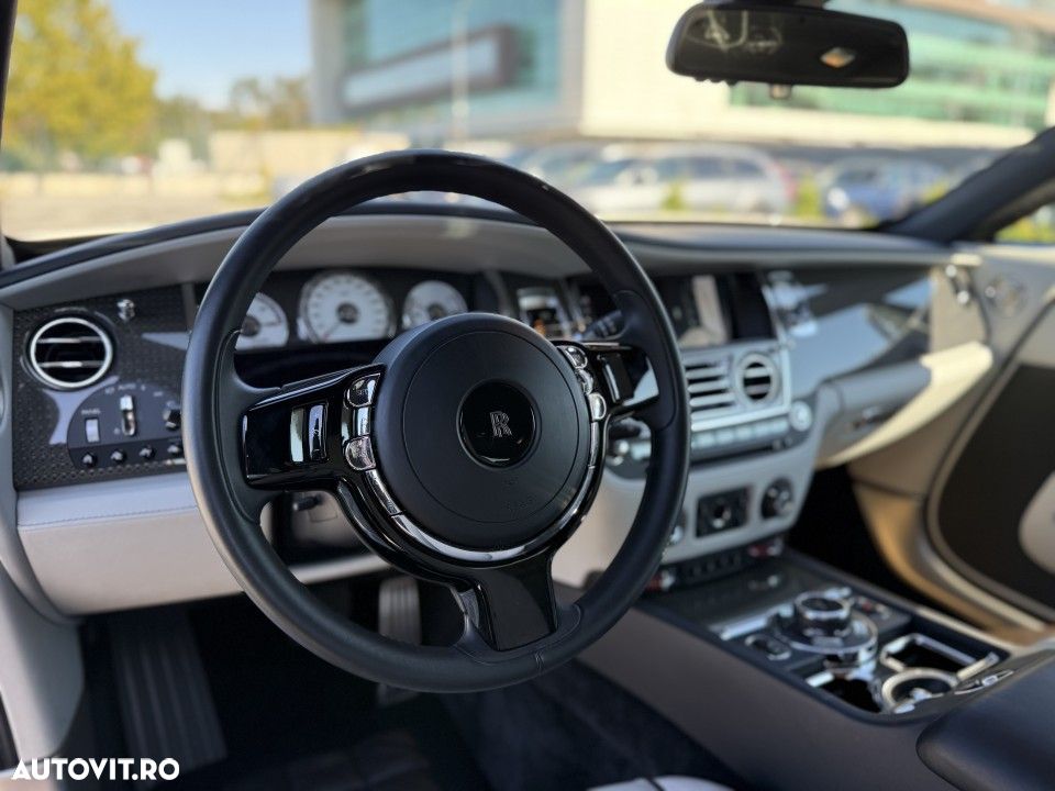 Rolls-Royce Wraith - 20