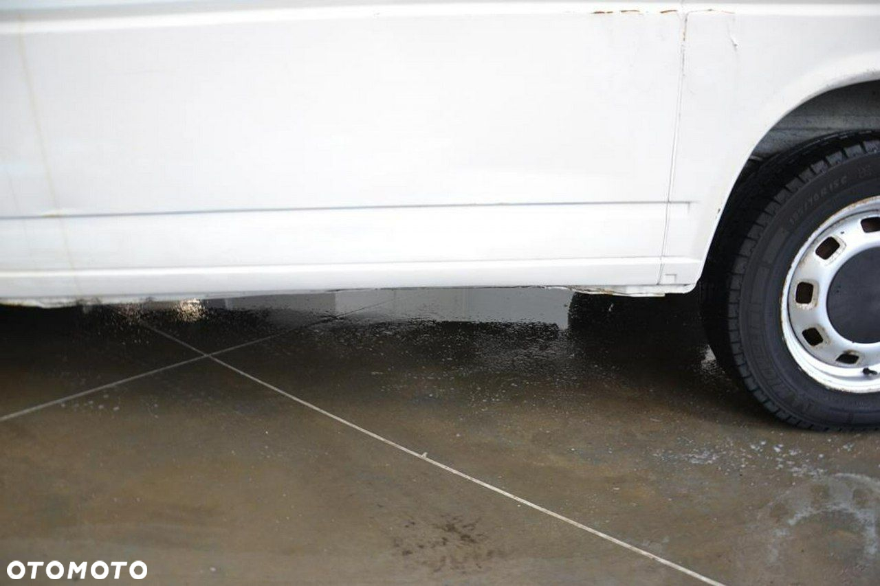 Volkswagen Transporter - 11