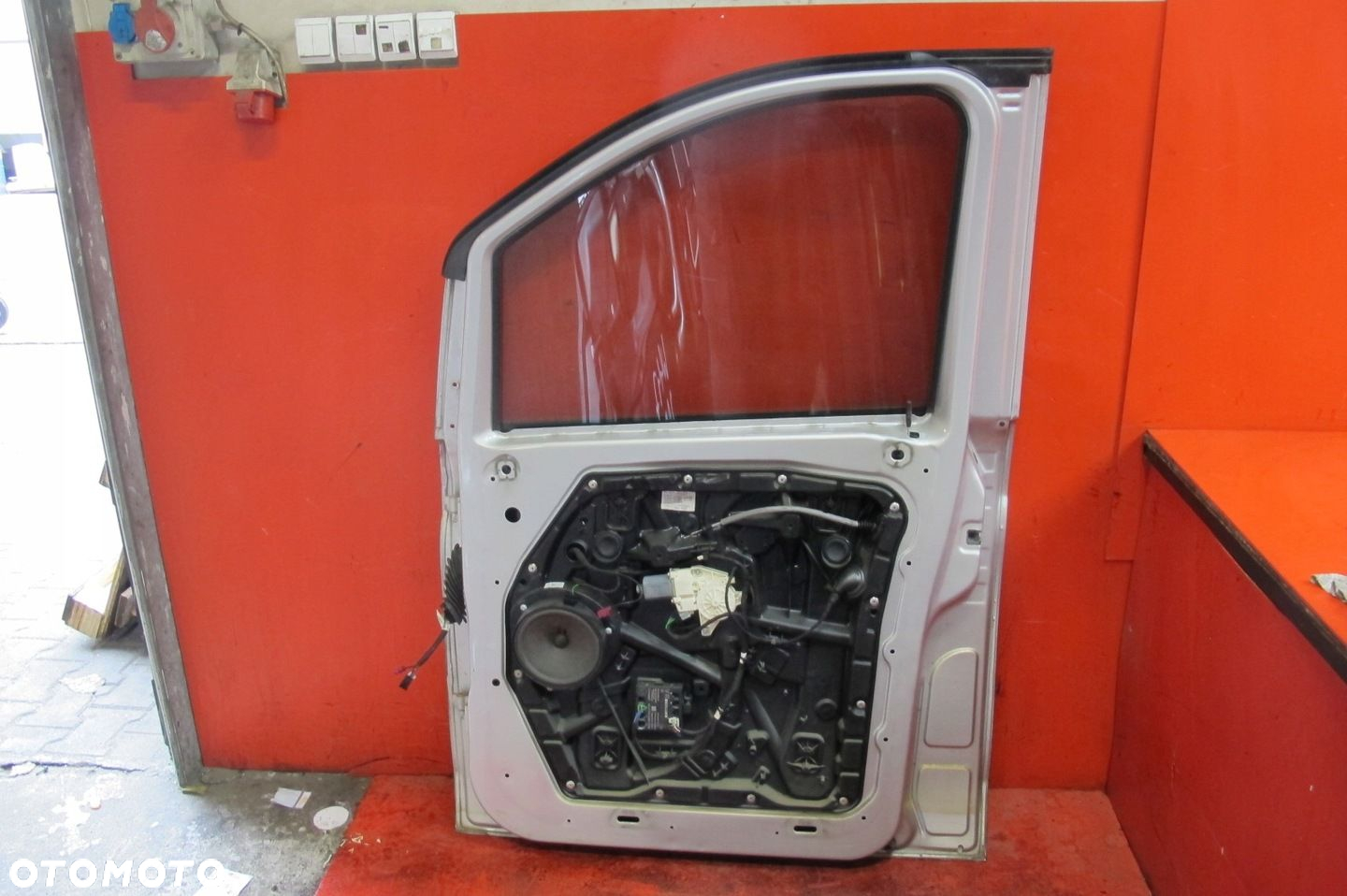 MERCEDES VITO 3 III W447 LIFT 447 SREBRNE DRZWI PRZÓD PRAWE 9744 - 9