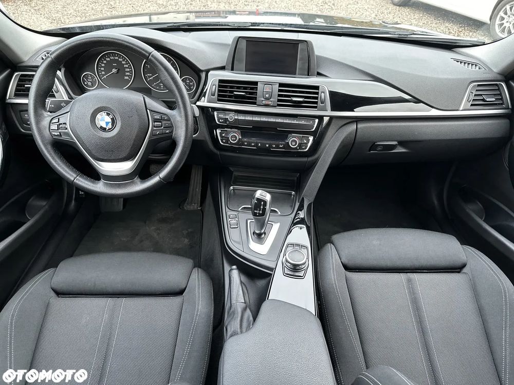BMW Seria 3 320d Edition Luxury Line Purity - 14