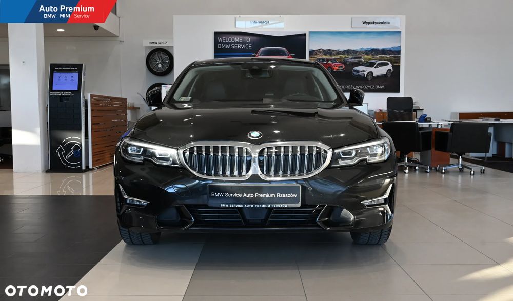 BMW Seria 3 320d xDrive Luxury Line - 2