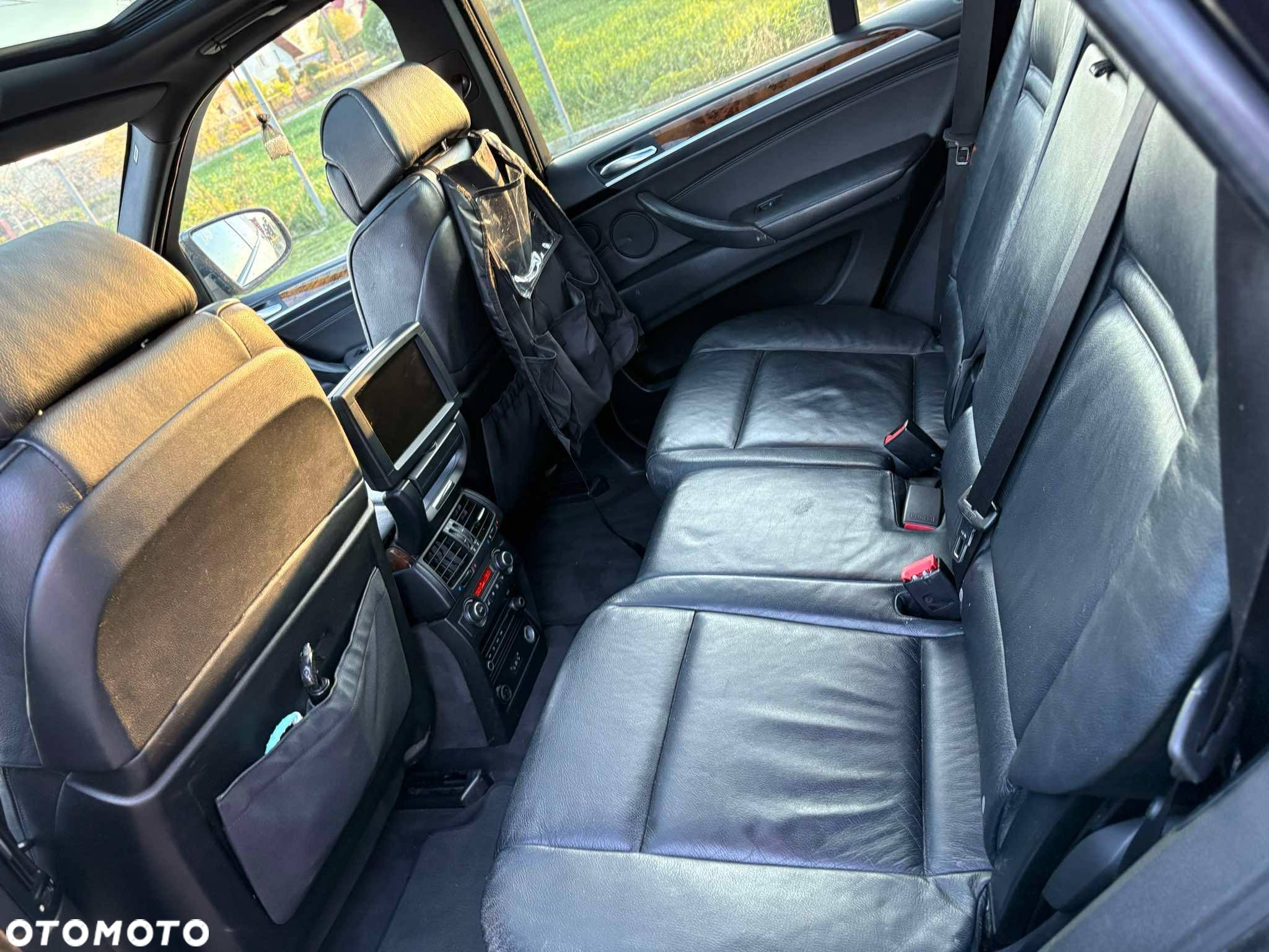 BMW X5 4.8i xDrive - 10