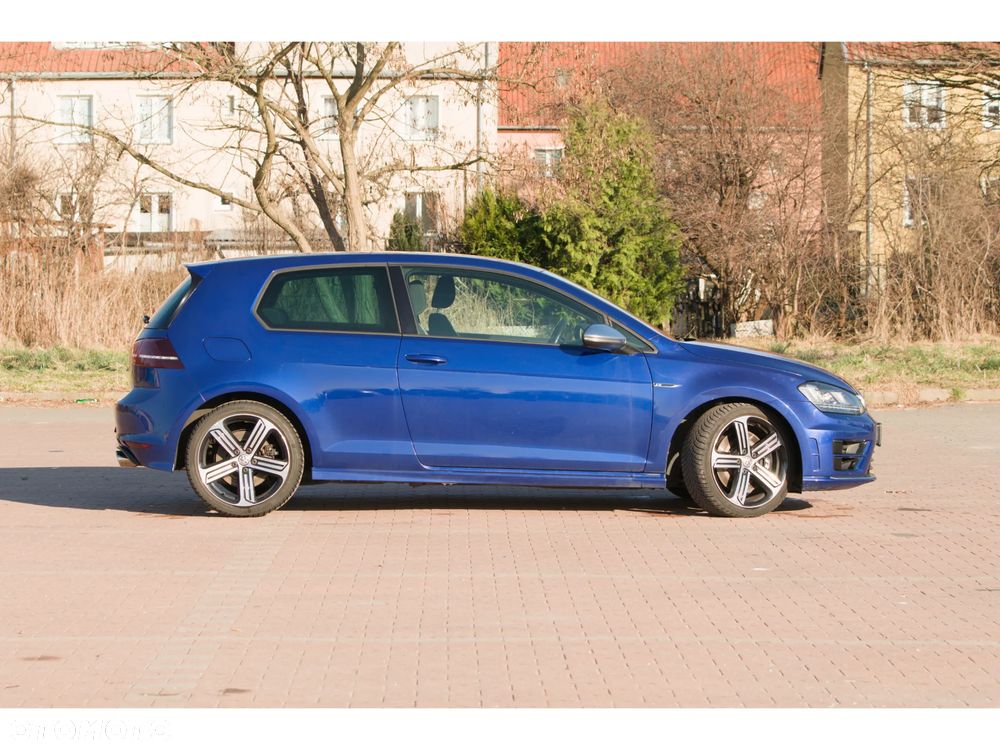 Volkswagen Golf - 5