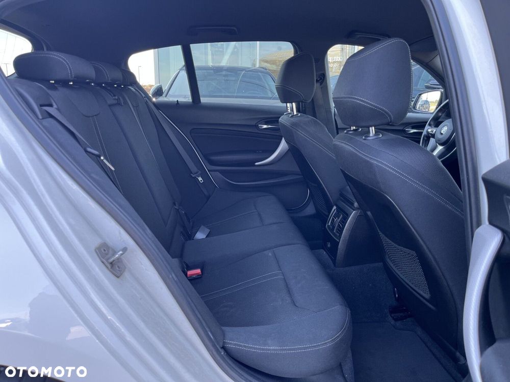 BMW Seria 1 - 15