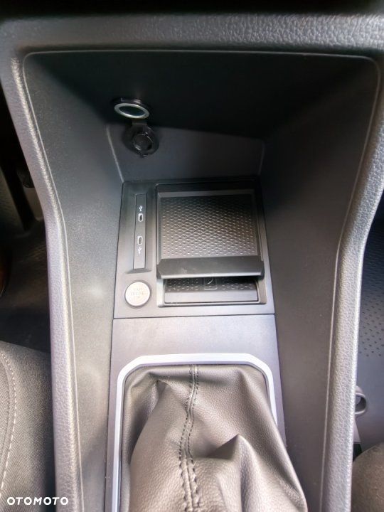 Ford Transit Connect - 16
