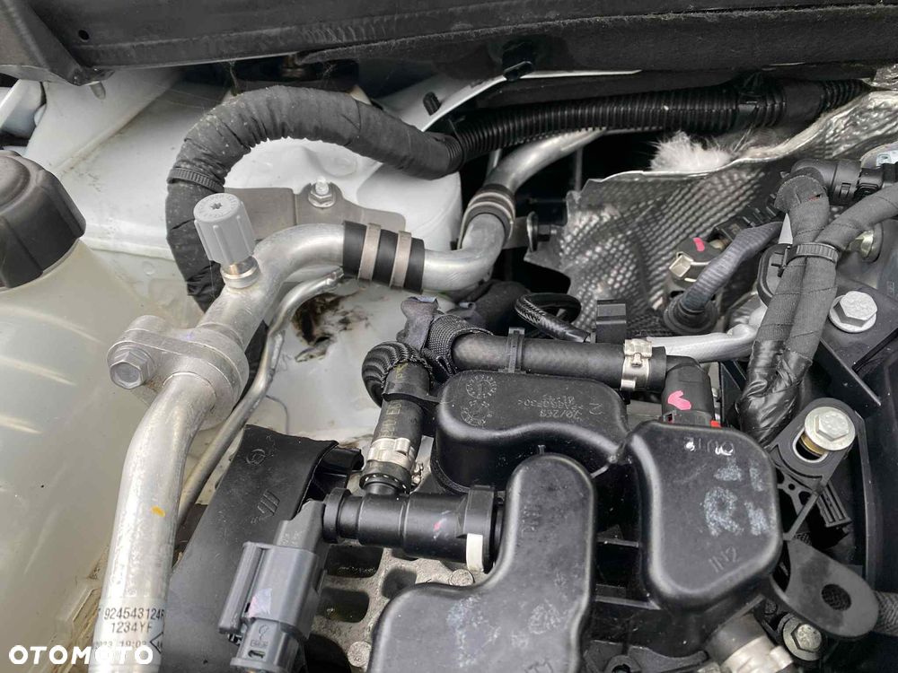 Renault Clio BLUE dCi 100 EVOLUTION - 30