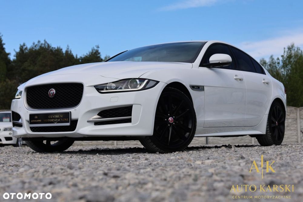 Jaguar XE - 3
