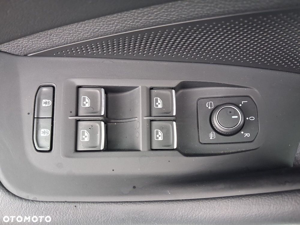 Volkswagen Passat - 23