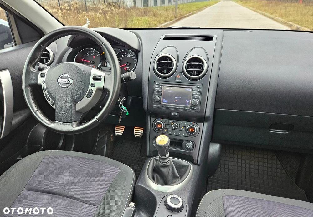 Nissan Qashqai 1.6 dCi 4 x 4 DPF Start/Stop I-Way - 17