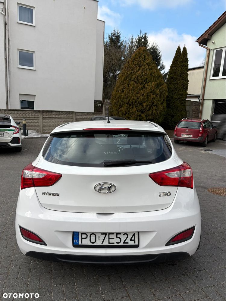 Hyundai i30 1.6 Classic + - 5