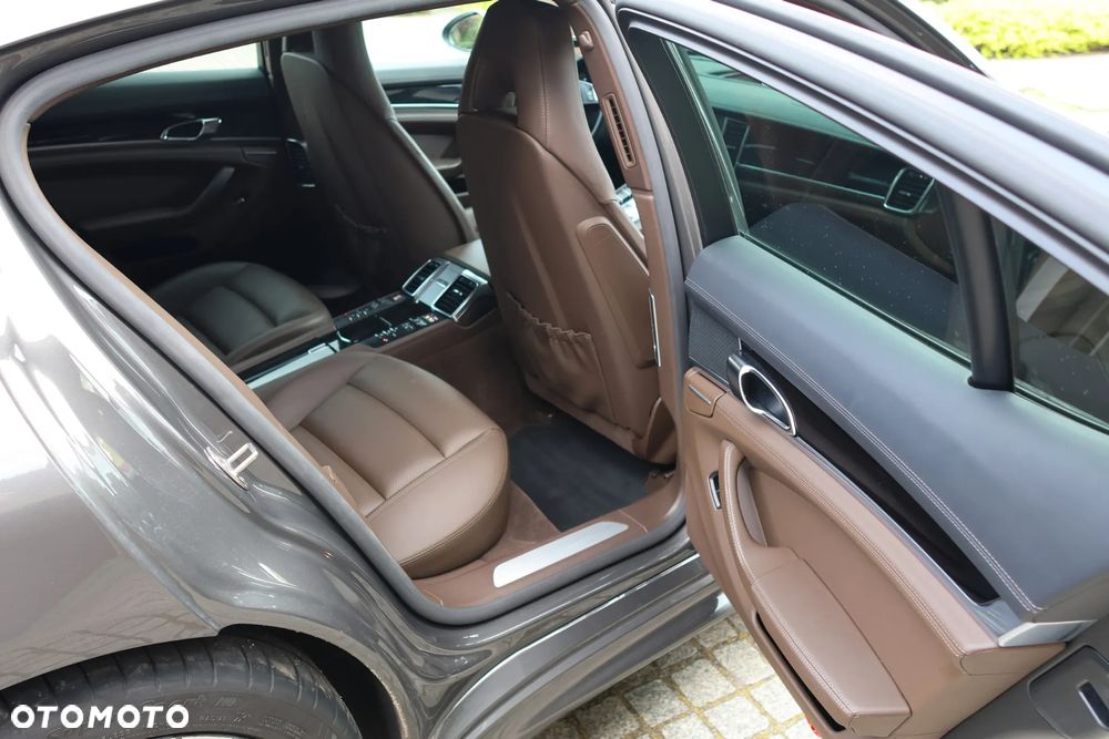 Porsche Panamera Diesel - 19