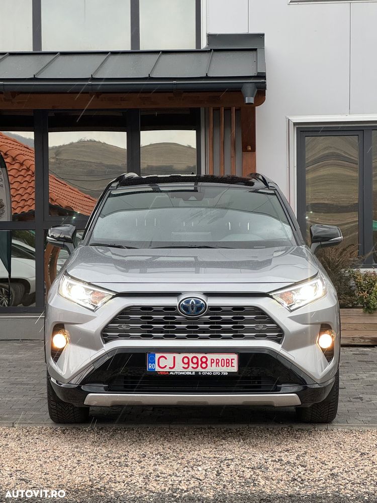 Toyota RAV4 2.5 4x4 Hybrid Team Deutschland - 32