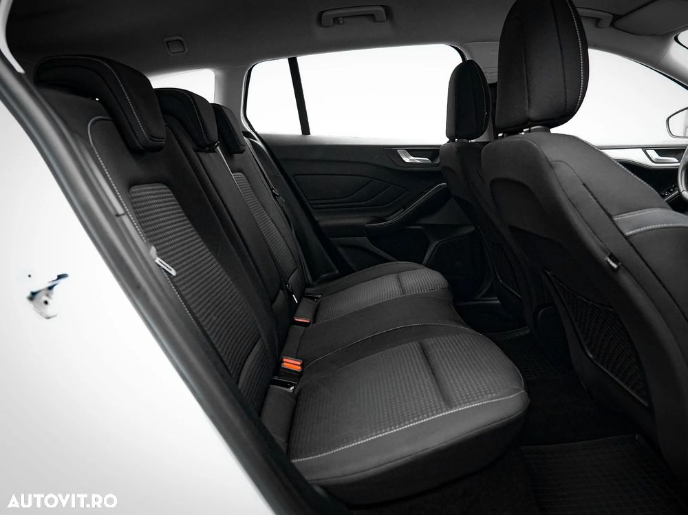 Ford Focus 1.5 EcoBlue Start-Stopp-System Aut. TITANIUM STYLE - 15