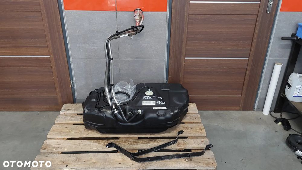 ZBIORNIK PALIWA FORD COURIER 1,0 ECO BOOST NR ET769K007BD - 4