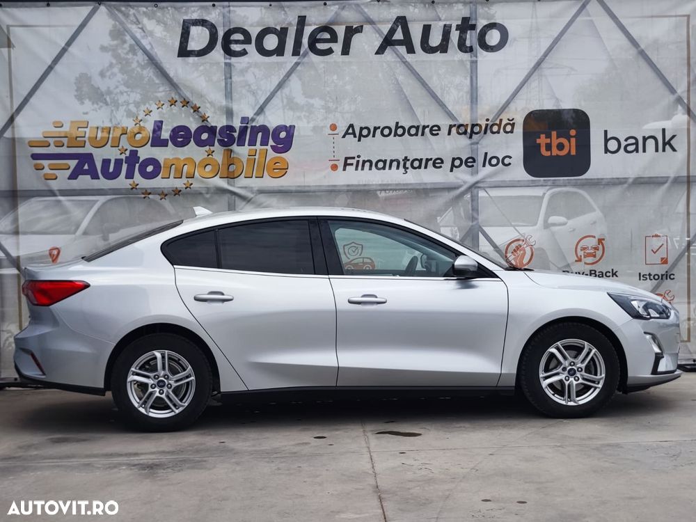Ford Focus 1.0 EcoBoost Connected - 11