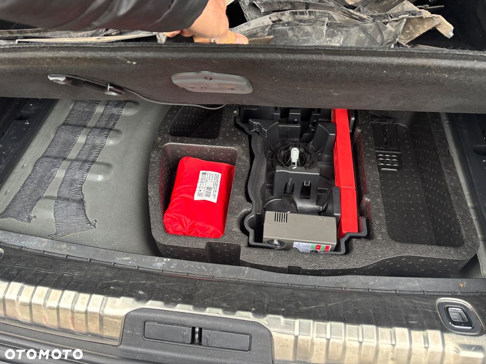 Peugeot 508 BlueHDi 130 EAT8 Allure Pack - 16