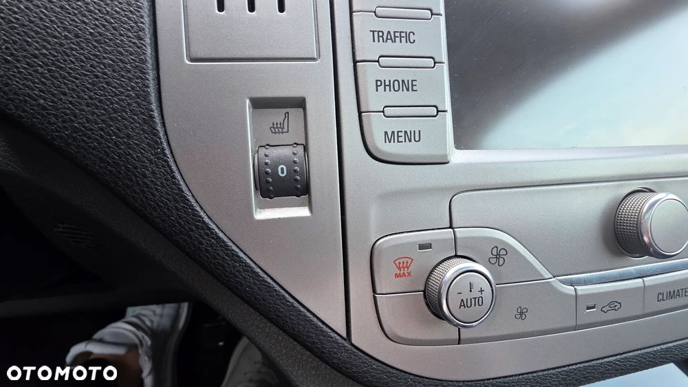 Ford Kuga 2.0 TDCi Titanium S - 24