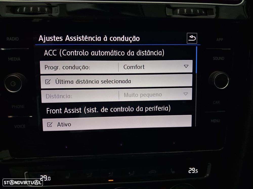 VW Golf 1.6 TDI SCR IQ.DRIVE - 26