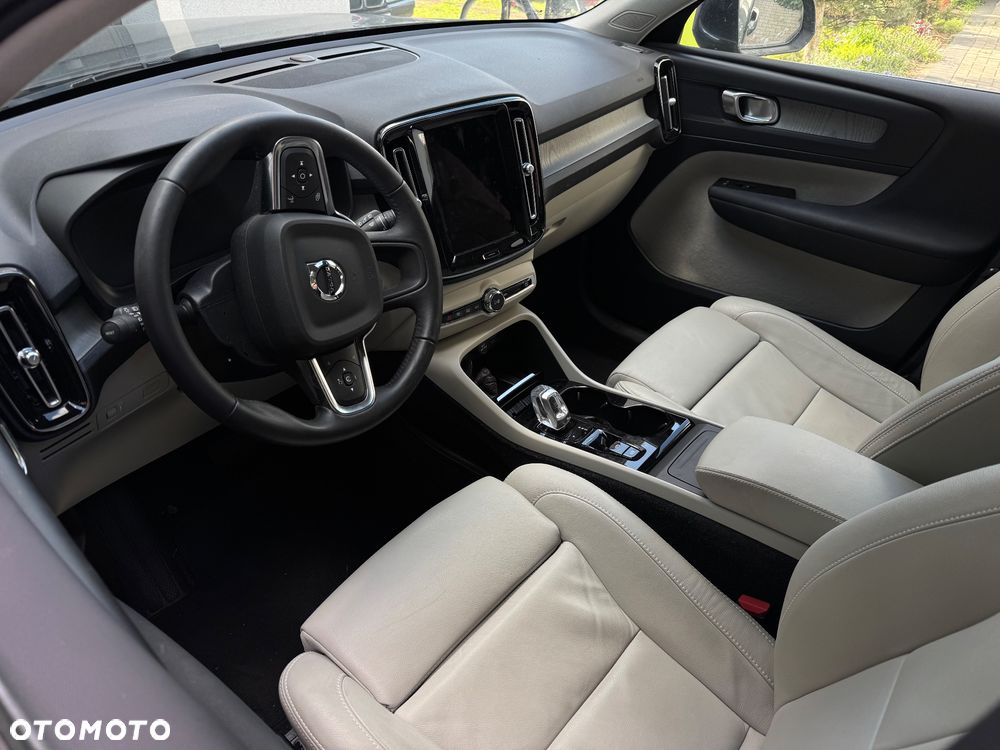 Volvo XC 40 - 12