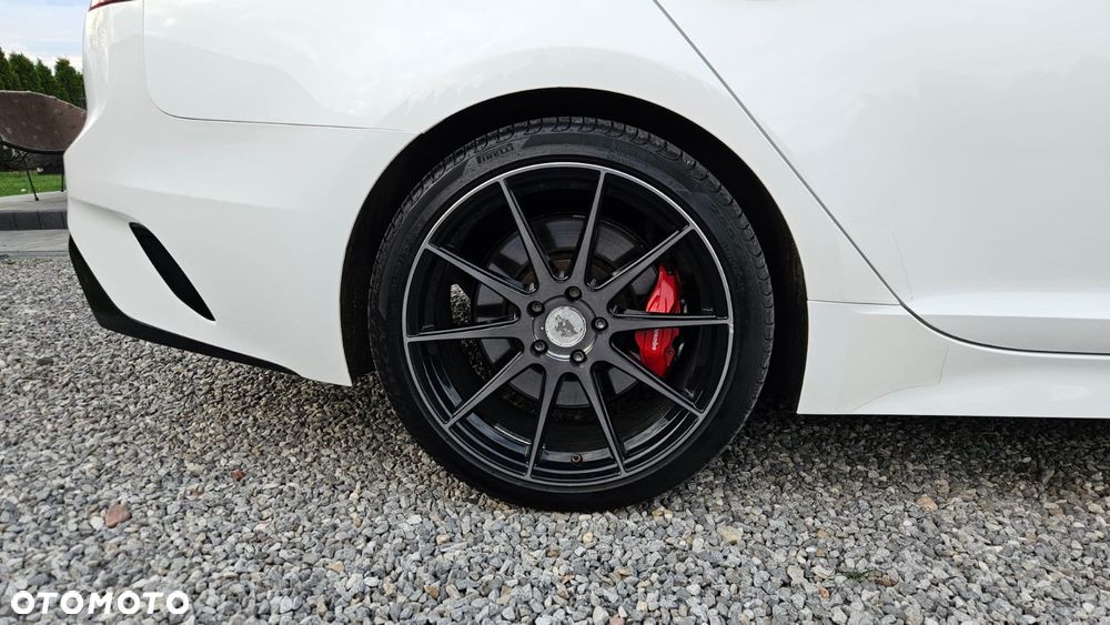 Kia Stinger 3.3 T-GDI AWD GT - 14