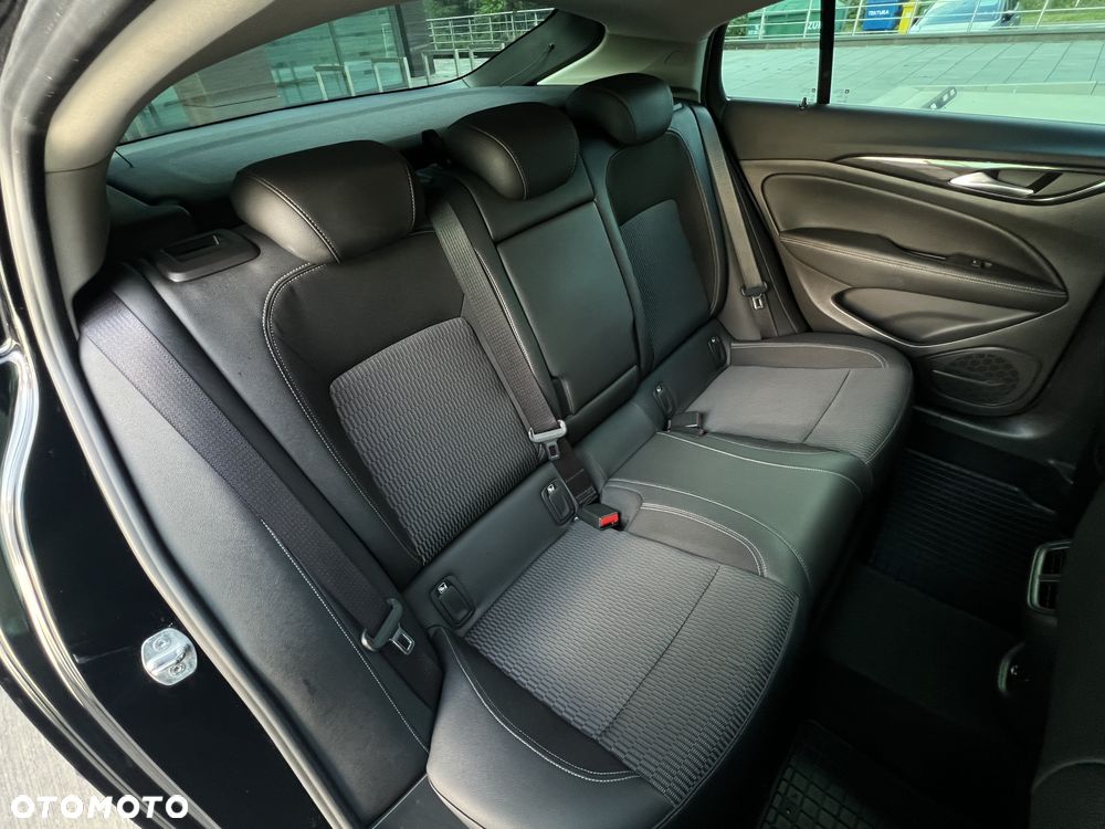 Opel Insignia 2.0 T Business Elegance S&S - 18