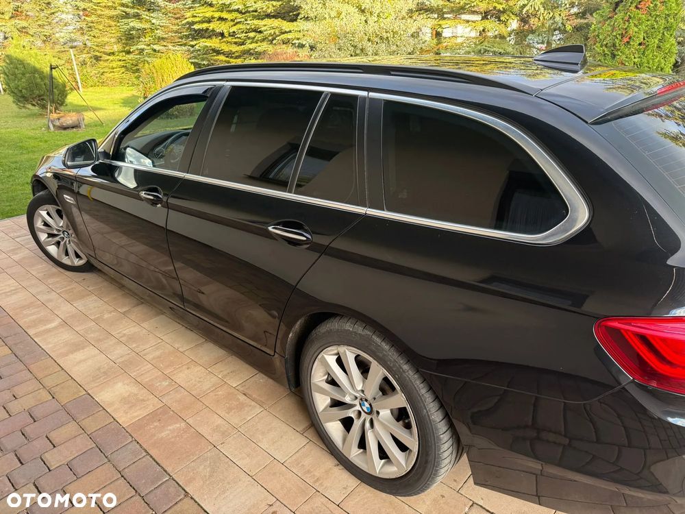 BMW Seria 5 520d xDrive - 5