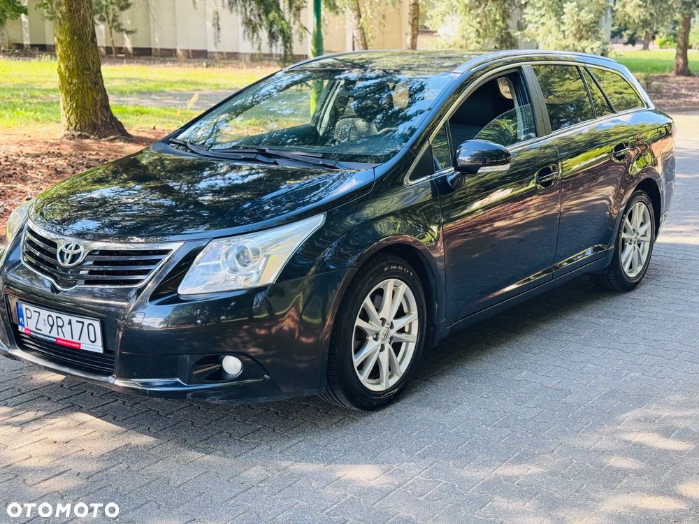 Toyota Avensis 2.2 D-4D Premium - 2