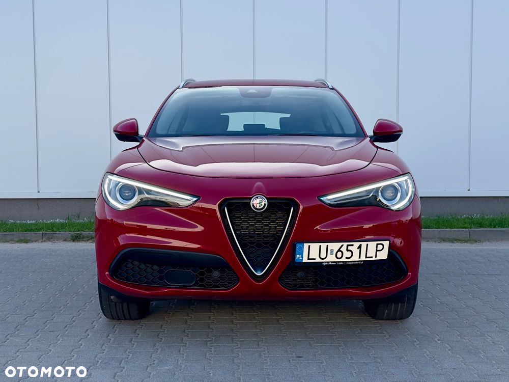 Alfa Romeo Stelvio - 2
