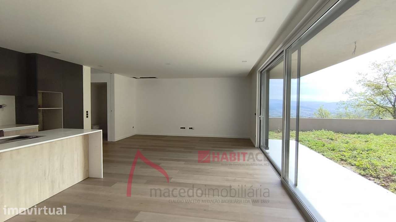 MORADIA T3 A VENDA | CONFORTO, DESIGN E QUALIDADE EM PÓVOA DE LANHOSO, - Grande imagem: 5/26
