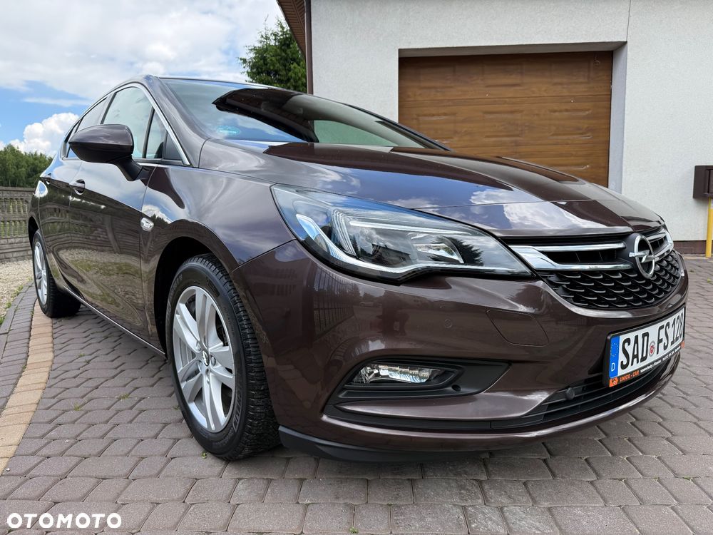 Opel Astra 1.4 Turbo Innovation - 23