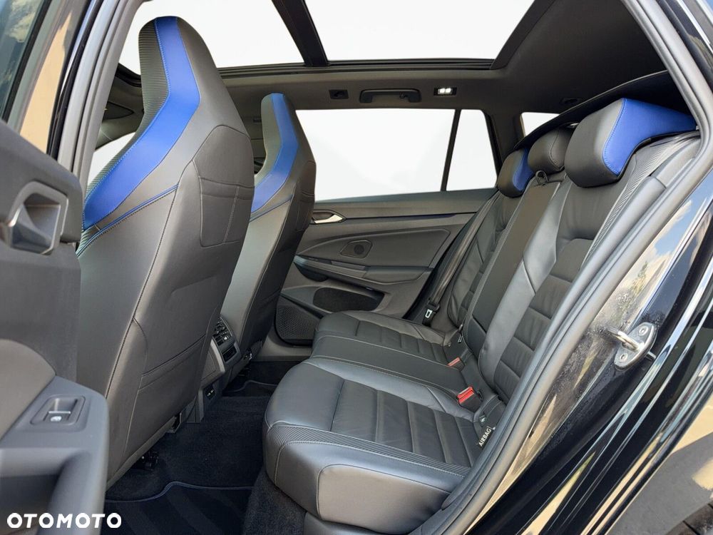 Volkswagen Golf Variant - 13