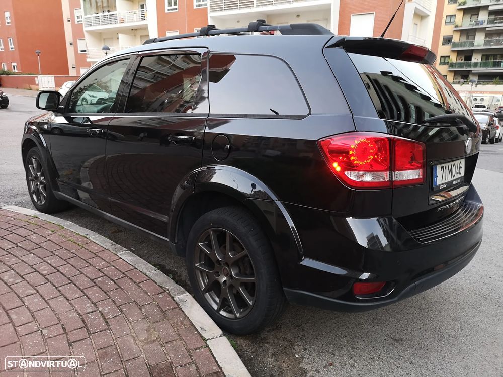 Fiat Freemont 2.0 M-Jet Urban - 4