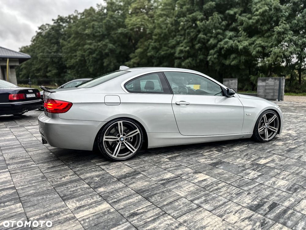 BMW Seria 3 335i - 14