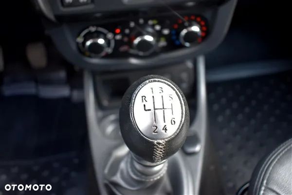 Dacia Duster 1.2 TCe Prestige - 36