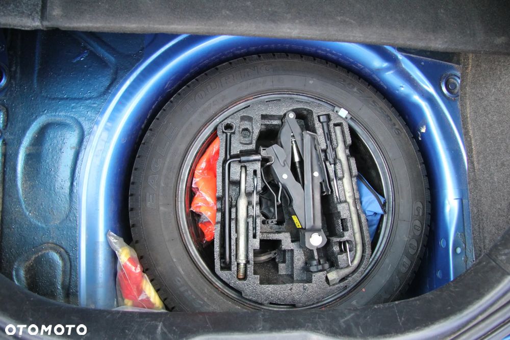 Volkswagen New Beetle - 19