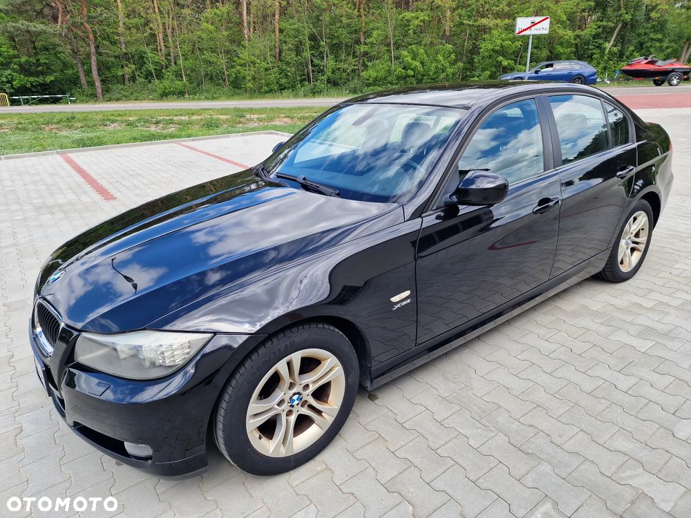 BMW Seria 3 320d xDrive DPF - 12