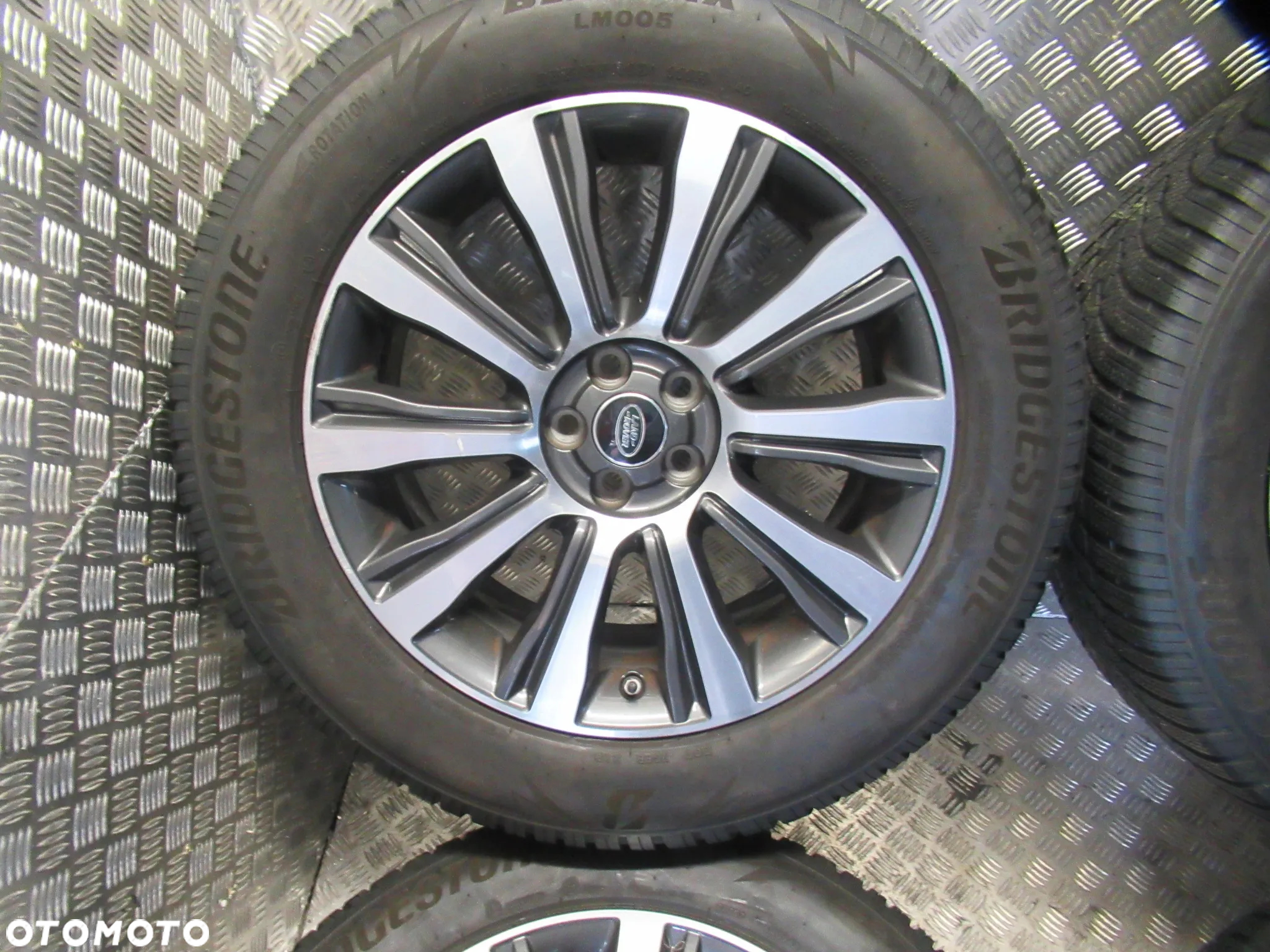 Koła Land Rover Range Rover Velar Discovery Sport Freelander II 8Jx19 et45 5x108 - 4