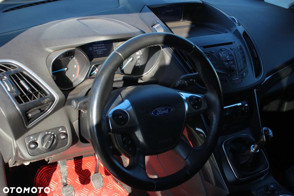 Ford Kuga 2.0 TDCi 4WD Titanium - 12