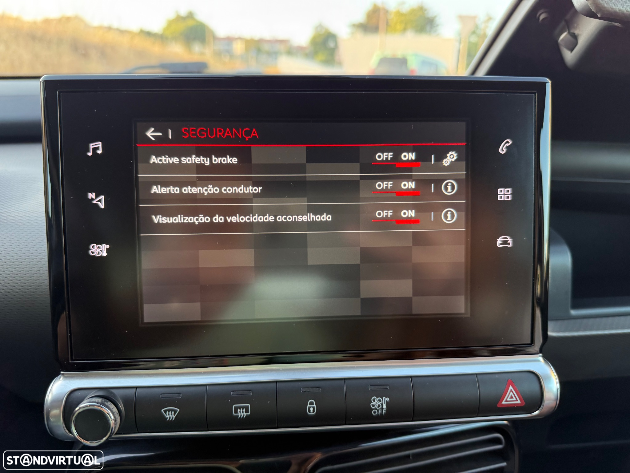 Citroën C4 Cactus 1.2 PureTech Shine - 38