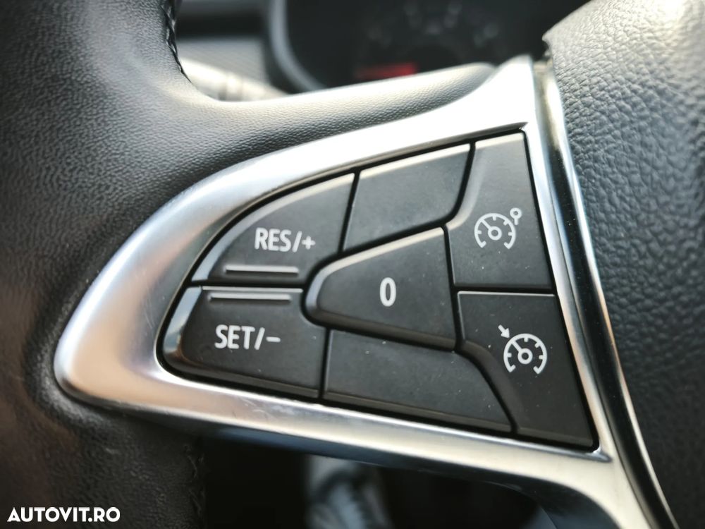 Dacia Sandero Stepway TCe 90 MT6 Comfort - 8