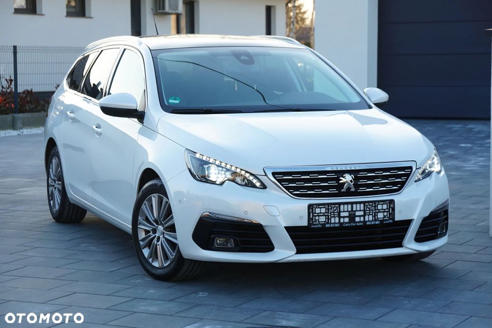 Peugeot 308 BlueHDi 130 Stop & Start Allure Business-Paket - 2