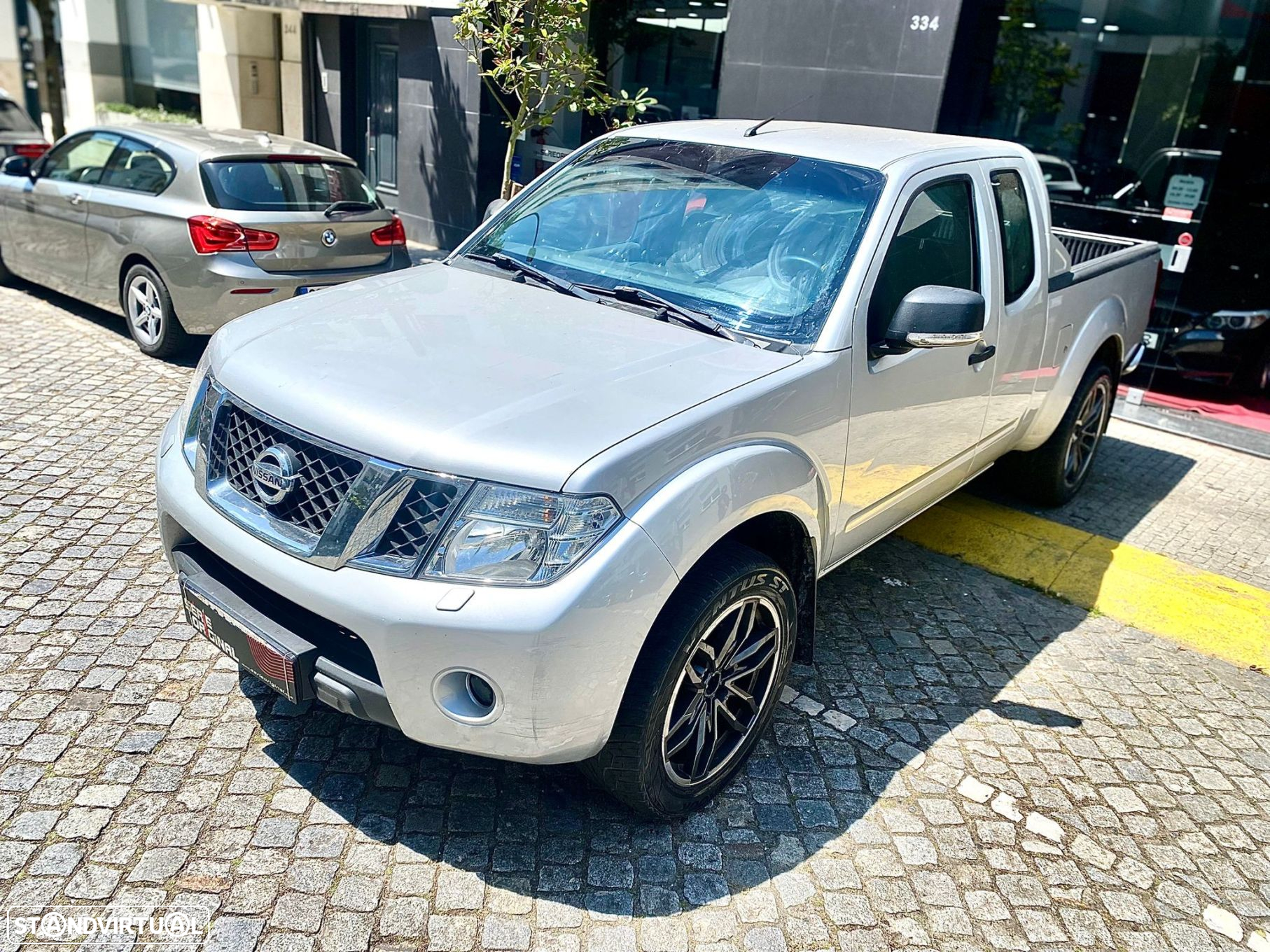 Nissan Navara 2.5 dCi KC SE 4WD - 2