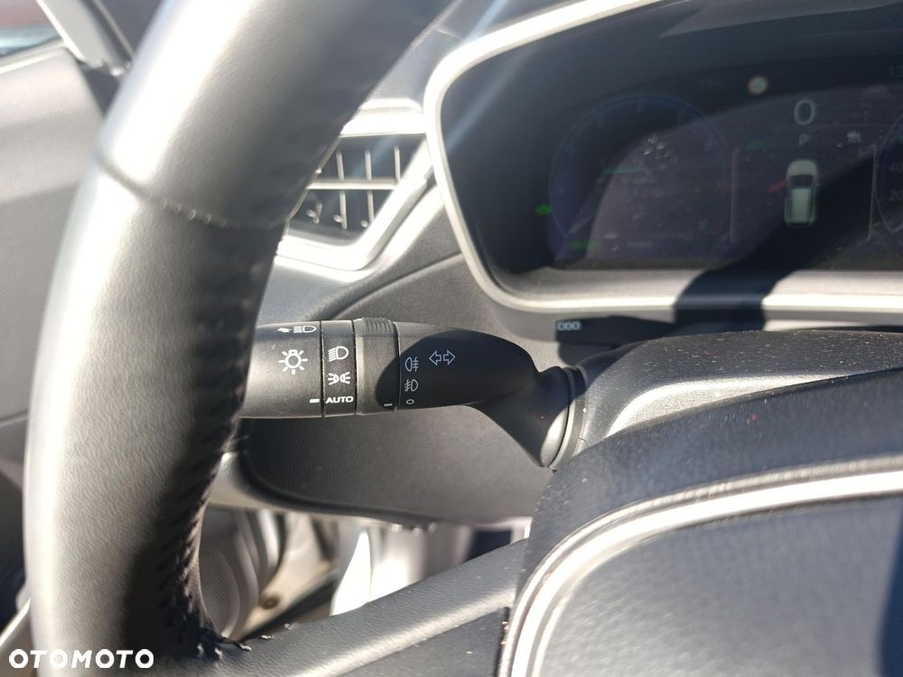 Toyota Corolla Cross 2.0 Hybrid Executive - 38