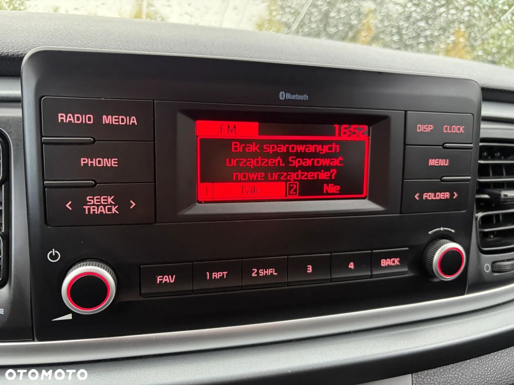 Kia Rio - 17