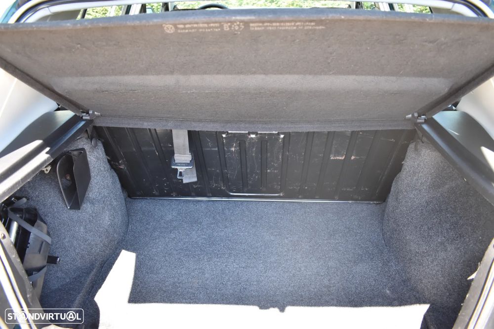 VW Golf 1.6 GT - 13