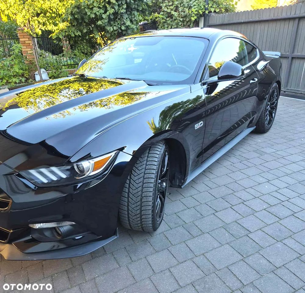 Ford Mustang 5.0 V8 GT - 2