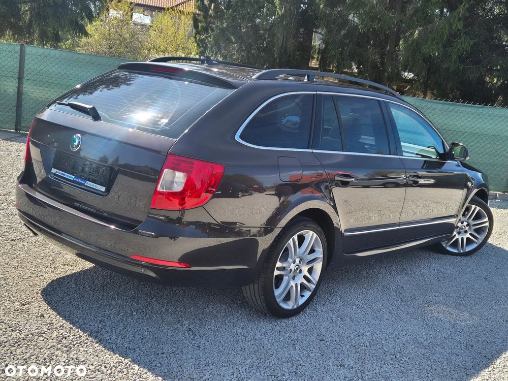 Skoda Superb 2.0 TDI DSG Exclusive - 13
