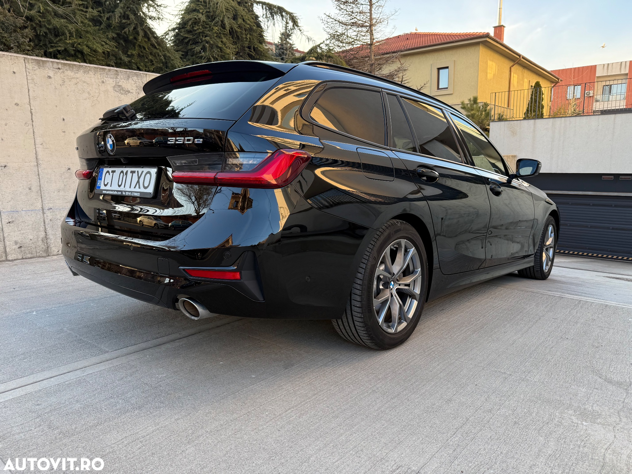 BMW Seria 3 330e Aut. Sport Line - 8