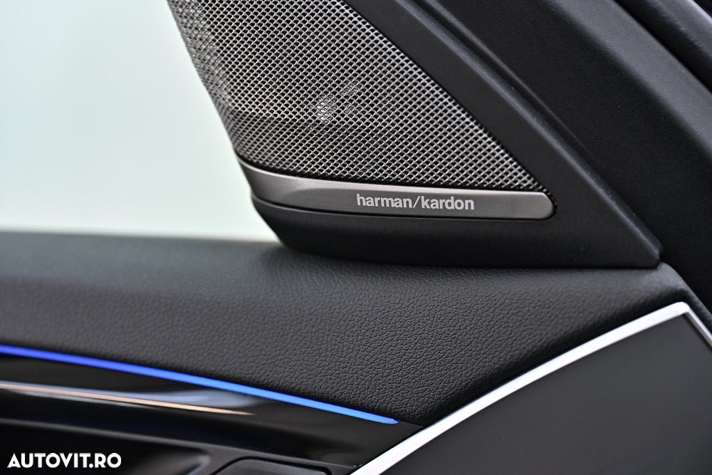 BMW Seria 5 530i xDrive AT - 38